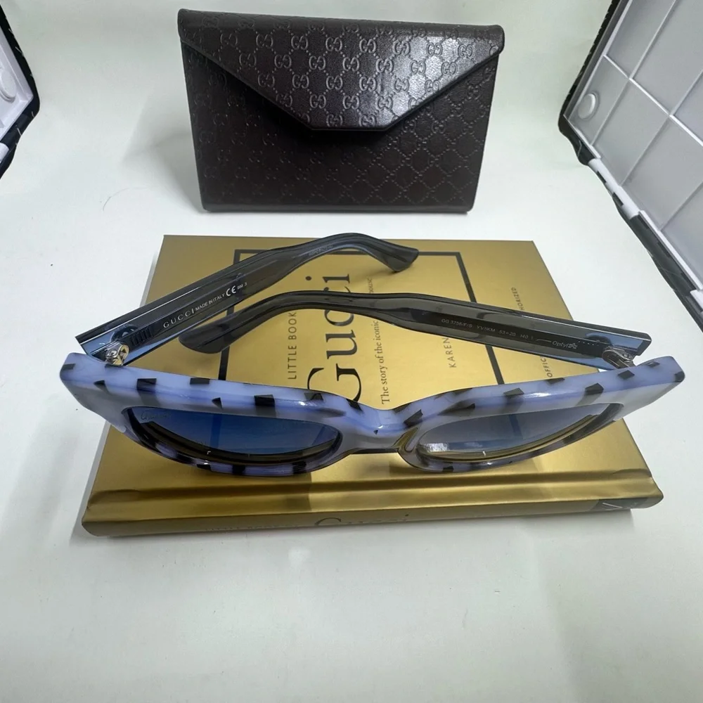 Gucci Black& Blue GUCCI Acetate Sunglasses - Picture 12 of 16